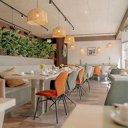 Hotel Parkhotel By Hackmann 4*